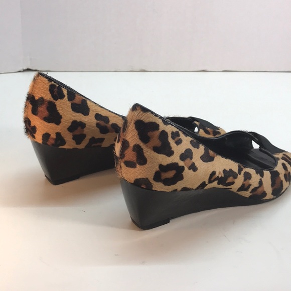 BCBGMaxAzria Leopard Print OpenToe Wedges Size 7 - Picture 5 of 8